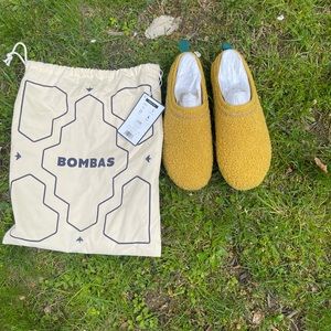 BOMBAS Men’s Cool Slippers never used with tickets